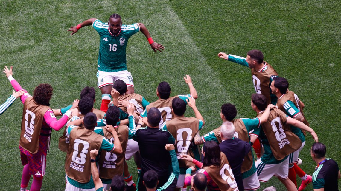 Dominant Mexico defeat South Africa 2-0 in World Cup opener