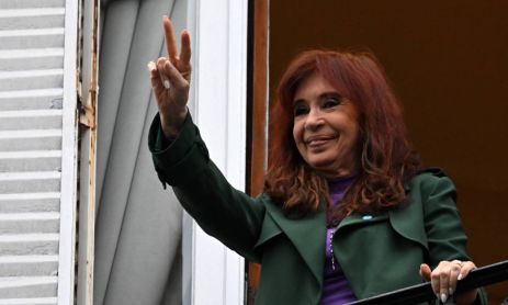 Cristina Kirchner el balcón de su casa 11062026