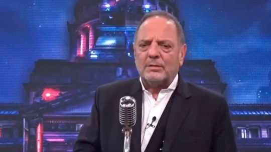 Baby Etchecopar apuntó contra Manuel Adorni por su declaraci