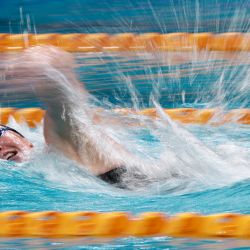 La australiana Lani Pallister compite durante la final de los 800 metros estilo libre femenino en las pruebas de selección australianas de natación en el Centro Acuático del Parque Olímpico de Sídney. | Foto:DAVID GRAY / AFP