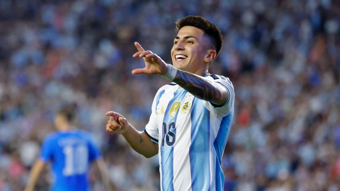 Thiago Almada apuesta por el puesto titular en Argentina