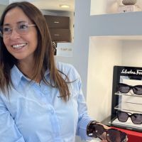 Se independizó, fundó su empresa y hoy marca tendencia en el mundo óptico