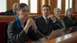 Netflix estrenó "Perdiendo el juicio", la serie española donde un caso judicial pone a prueba a una familia