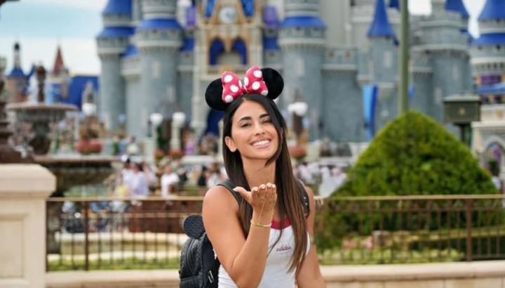 Antonela Roccuzzo mostró cómo vive la previa al Mundial: su mágico viaje sola 