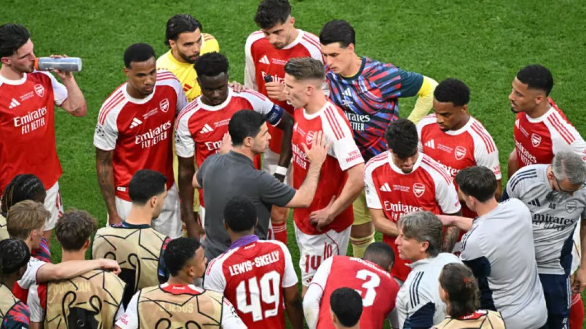 FIFA introduce pausa de hidratación: ¿un negocio encubierto?