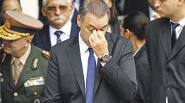 La torta para Bullrich la compró Adorni. La senadora igual lo cuestionó en la cara y creció la tensión. 