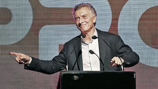 Macri se endurece y el PRO quiere que Milei eche a Adorni o le pida la renuncia
