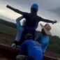 Bungee jumping: empleados tiran a una joven sin cuerda al vacío y falleció por el impacto de la caída