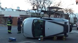 Choque y vuelco en Parque Patricios