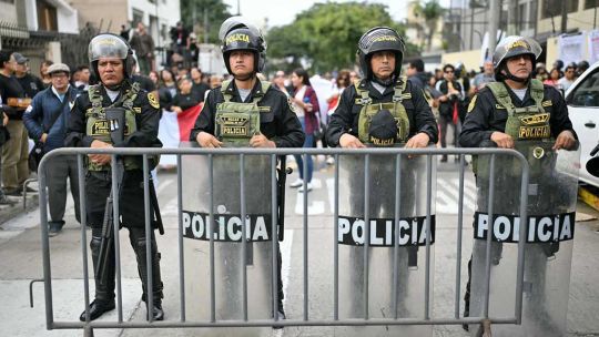 Fujimori saca una ventaja de 12.000 votos a Sánchez y la izquierda se moviliza en Perú