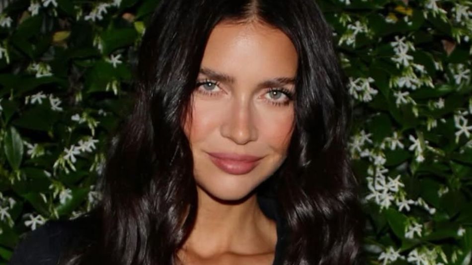 Zaira Nara 