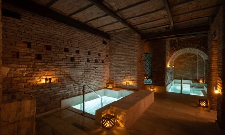 Azur Hotel & Spa