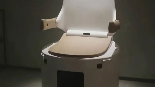 Una empresa china presentó el primer inodoro autónomo del mundo diseñado para personas con movilidad reducida