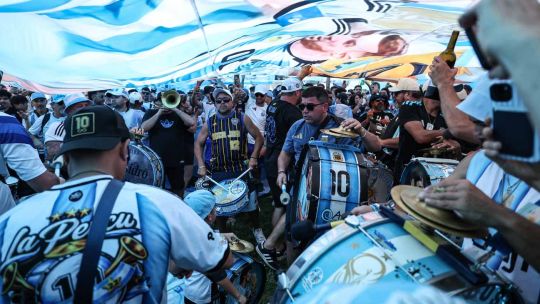 “De los megáfonos a la inteligencia artificial”: en QR! analizaron cómo la tecnología transformó los Mundiales de fútbol