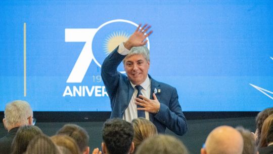 Larroza fue reelecto al frente de la UNNE y conducirá la universidad hasta 2030