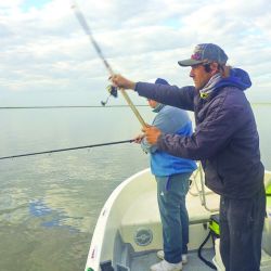 La laguna Mar Chiquita, en Agustina, volvió a la vida después de años durísimos de sequía y hoy ofrece un panorama que entusiasma  a cualquier pescador de pejerrey.