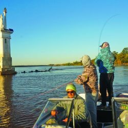 Si uno de los ríos más frecuentados por los aficionados no entrega respuestas, el otro aparece como refugio capaz de salvar cualquier temporada