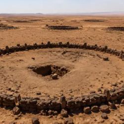 Los monumentos funerarios circulares fueron construidos entre el cuarto y el tercer milenio antes de Cristo por comunidades nómadas