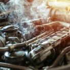 El motor levanta temperatura en ruta: qué hacer en el momento y qué fallas no tenés que cometer