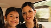 Camila Galante y su hija, Victoria Paredes, eligieron el jean para sus looks mundialistas: dos apuestas chic y cancheras
