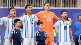 El momento del himno en Argentina vs Argelia