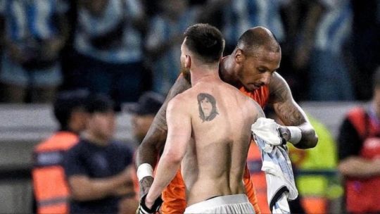 El origen del intercambio de camisetas en el fútbol mundial