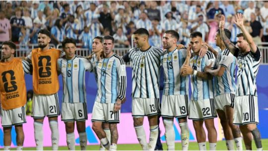 Qué necesita la Selección Argentina para avanzar a los 16avos de final del Mundial tras el Hat Trick de Messi contra Argelia