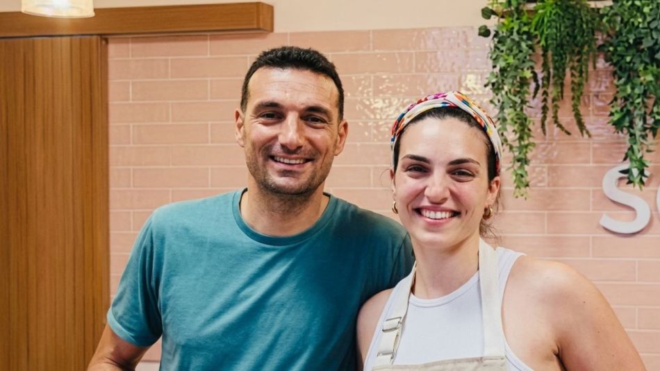 La atractiva apuesta mundialista de la hermana de Lionel Scaloni para apoyar a la selección: cambios en su negocio, stickers y recetas