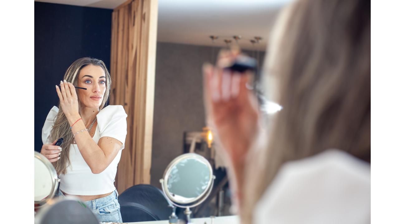 AUTOMAQUILLAJE CUIDADO: LA BELLEZA COMIENZA EN UNA PIEL SANA