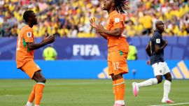 Denegaron la entrada a Canadá al delantero marfileño Elye Wahi por una causa de corrupción y no jugará la segunda fecha de la Copa del Mundo