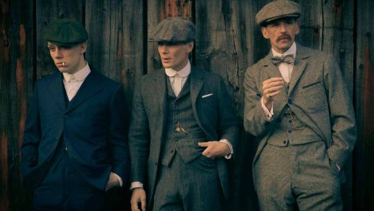 El guionista de Peaky Blinders dijo que es “ajena a la época y a las modas de su tiempo”