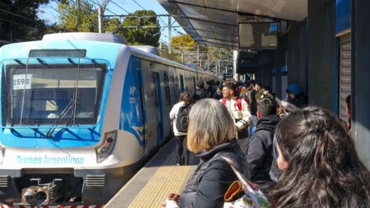 Trenes Argentinos informó “demoras residuales” en los ramales tras la falla eléctrica en la línea Roca