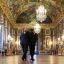 Fotogaleria El presidente estadounidense Donald Trump recibe al presidente francés Emmanuel Macron en una visita guiada al Palacio de Versalles antes de una cena que tendrá lugar en Versalles, Francia