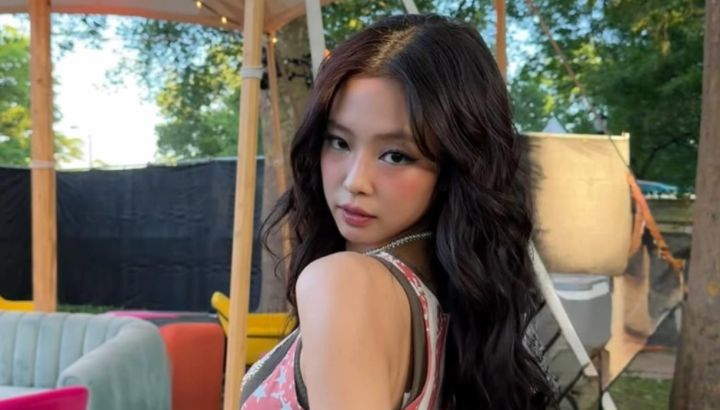 Jennie de BLACKPINK la sigue rompiendo en la lista "Hot 100" de Billboard con "Dracula"