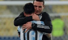 Messi y Scaloni