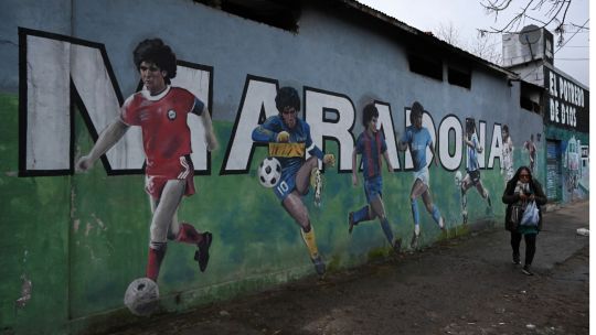 Maradona was 'shielded' by people around him before death, trial hears
