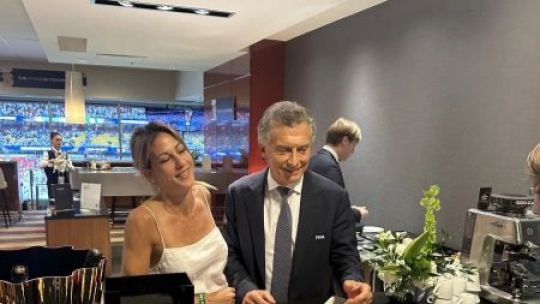 Las fotos de Macri y su novia en Estados Unidos siguiendo el Mundial