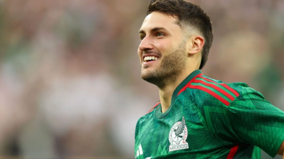 Quién es Santiago Giménez