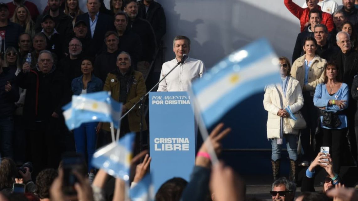 Cristina Kirchner: banderazo en Parque Lezama, pero suspendieron la marcha a su casa