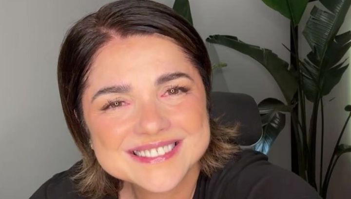 Araceli González mostró el íntimo festejo de sus 59 años: cena en familia, brindis y un regalo muy especial