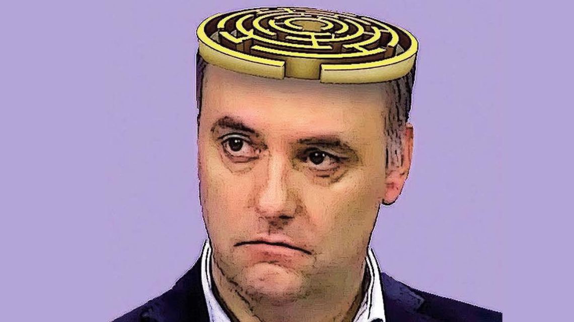 Adorni y el hubris