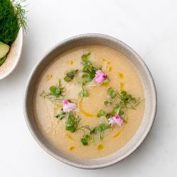 Sopa de coliflor.