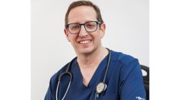 “Detrás de cada diagnóstico existe una persona, una familia y una historia que merecen ser escuchadas”
