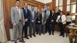 Adorn y Karina Milei recibieron este mediodía con senadores de la LLA 23062026