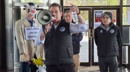 Protesta de Uejn contra Vaca Narvaja
