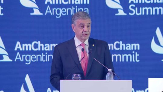 Jorge Macri reglamenta la reforma laboral en la Ciudad: transporte y recolección de residuos deberán funcionar durante los paros