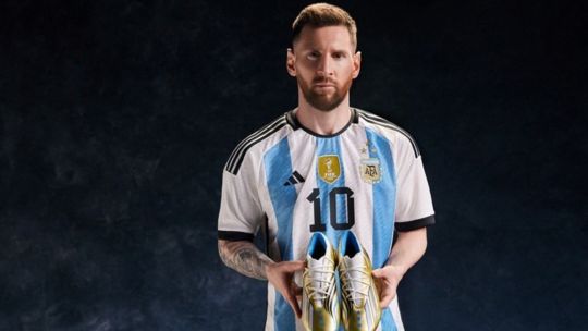 Lionel Messi cumple 39 años entre récords históricos, lágrimas en el Mundial y la angustia por la salud de su padre