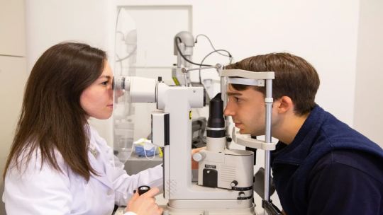 Indignación en el sector oftalmológico argentino: “La remuneración que tiene el honorario médico es una vergüenza”