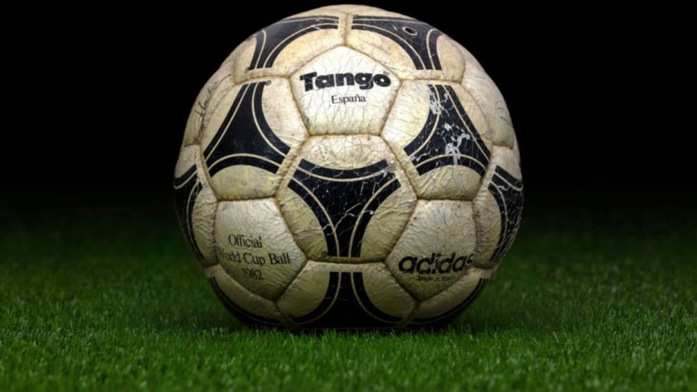 La historia del balón mundialista