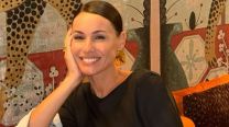 Pampita enseñó el truco definitivo para dormir cómodo en un avión